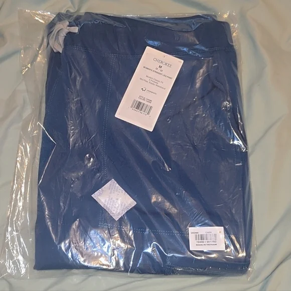 Cherokee Womens Carribean Blue Scrub Set - Picture 4 of 4